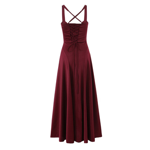 572626665 Backless slim fit camisole dress